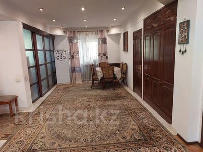 Продажа квартир в Алматы: 4-комнатная квартира · 144 м² · 3/6 этаж, Тулебаева — Гоголя за 135 млн 〒 4-комнатная квартира · 144 м² · 3/6 этаж, Тулебаева — Гоголя за 135 млн 〒 в Алматы, Медеуский р-н
