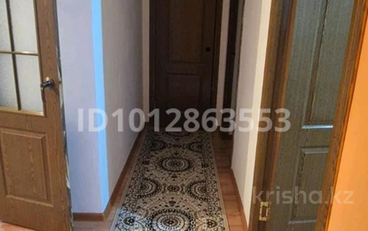 3-комнатная квартира · 73 м², Жаппасбай батыра за 120 000 ₸ в  — фото 2