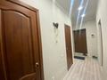 1-комнатная квартира, 52 м², 1/5 этаж, Молдагуловой 56дк1 за 23.5 млн 〒 в Актобе — фото 12