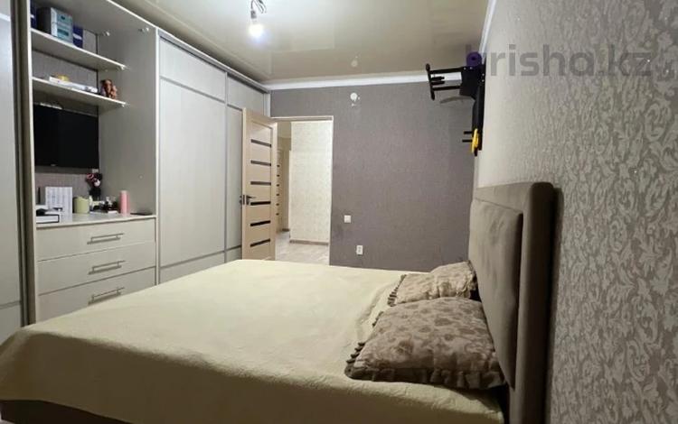 3-комнатная квартира · 90 м², бокенбай батыра — 3 поликлиника за 21 млн ₸ в Актобе — фото 9