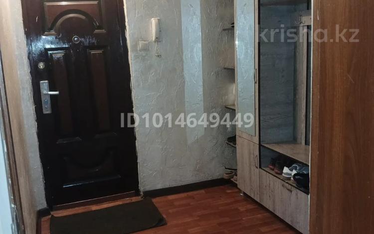 4-комнатная квартира · 79 м² · 3/5 этаж, Володарского 2а за 28 млн ₸ в Шымкенте, Аль-Фарабийский р-н — фото 2