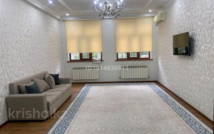 3-комнатная квартира · 100 м² · 1/5 этаж, 17мкр 27 за 235 000 ₸ в Шымкенте — фото 8