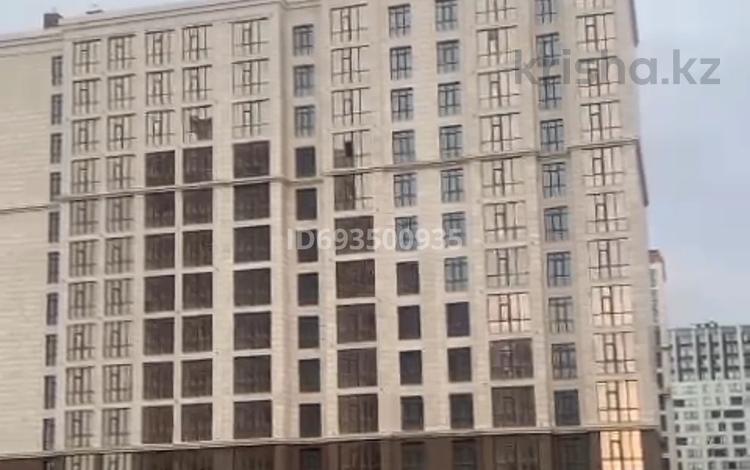2-комнатная квартира, 56.13 м², 3/12 этаж, Каршыга Ахмедьярова 2 за 19 млн 〒 в Астане, Алматы р-н — фото 2
