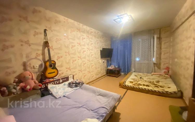 1-комнатная квартира, 33 м², 4/5 этаж, Сатпаева 54 за 14.5 млн 〒 в Усть-Каменогорске — фото 2