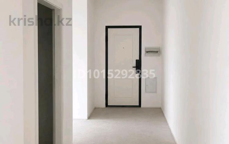 3-комнатная квартира · 100 м² · 2/12 этаж, Торекулова 93 за 83 млн ₸ в Алматы, Алмалинский р-н — фото 2