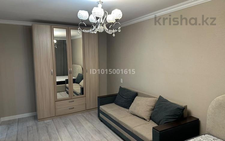 1-бөлмелі пәтер · 40 м² · 1/5 қабат, Юго-Восток ш/а., Гапеева 17, бағасы: 210 000 ₸ в Караганде, Казыбек би р-н — фото 2