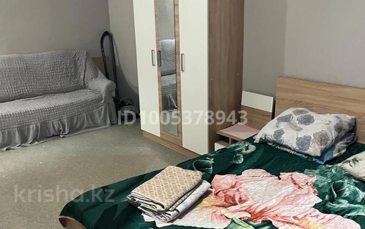 1-бөлмелі пәтер · 36 м² · 3/12 қабат, Казахстан 70, бағасы: 2 000 ₸ в Усть-Каменогорске, Ульбинский — фото 2