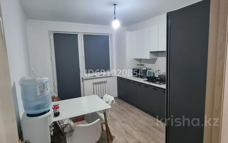 2-комнатная квартира, 54.5 м², 5/5 этаж помесячно, 6/28 15