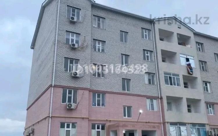2-бөлмелі пәтер · 55.5 м² · 2/5 қабат, Жұлдыз ш/а., Кажел Сариев 64А, бағасы: 14.5 млн ₸ в Атырау, мкр Жулдыз — фото 2