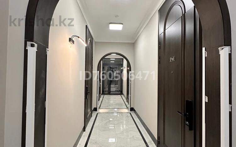 1-комнатная квартира · 36 м² · 6/12 этаж, Сейфуллина — Макатаева за 350 000 ₸ в Алматы, Алмалинский р-н — фото 2