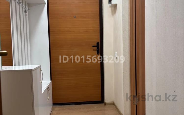 1-комнатная квартира · 38 м² · 10/12 этаж, мкр Акбулак 77 — Алматы арена за 11 000 ₸ в Алатауский р-н — фото 3