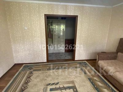 2-комнатная квартира · 54 м², Каржаубайулы 259а 259 а — Школа 15 за 180 000 ₸ в Семее, Красный Кордон