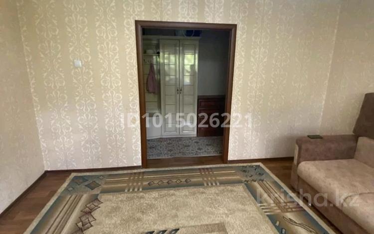 2-бөлмелі пәтер · 54 м², Каржаубайулы 259а 259 а — Школа 15, бағасы: 180 000 ₸ в Семее, Красный Кордон — фото 2