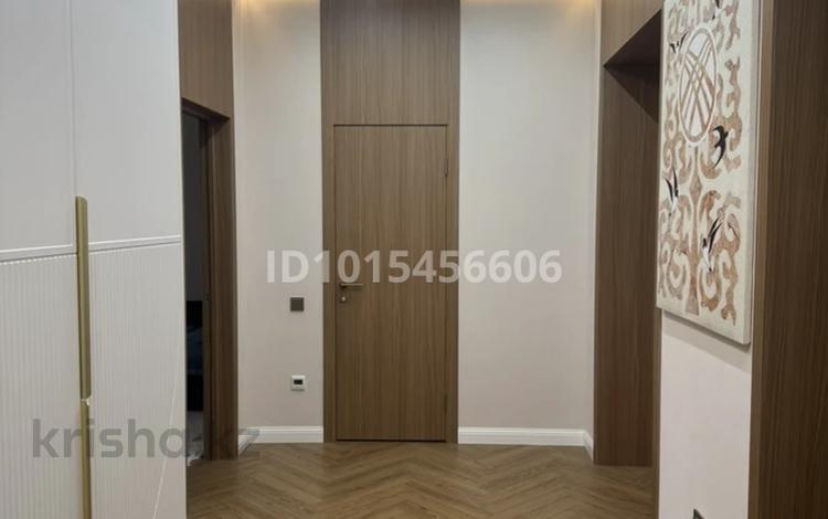 4-бөлмелі пәтер · 145 м² · 8/9 қабат, Алтын орда ш/а. 2, бағасы: 75 млн ₸ в Актобе, мкр. Алтын орда — фото 2