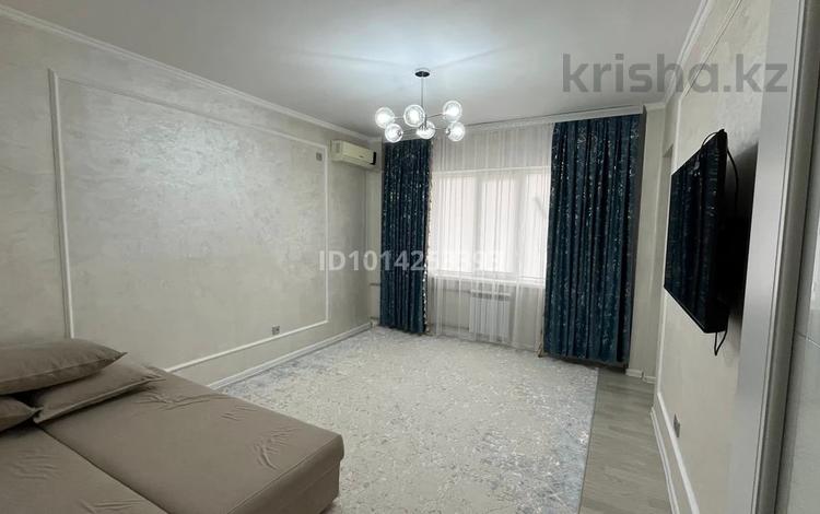 2-комнатная квартира · 55 м² · 5/6 этаж, мкр Нурсая, Султан бейбарыс 77 за 22 млн ₸ в Атырау — фото 2