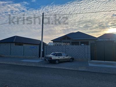 Отдельный дом · 8 комнат · 280 м² · 10 сот., Ойсыл кара 146 — А.Рысбеков қиылысы Бақдаулет магазин жанында за 72 млн 〒 в Туркестане