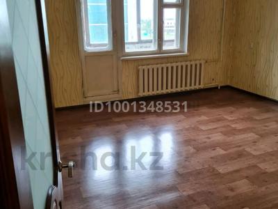 2-бөлмелі пәтер · 52.7 м² · 5/9 қабат, 27-шағынаудан, Мкр Юго-Восток, 27й микрорайон шахтеров 5 — Шахтеров 5, бағасы: 18 млн ₸ в Караганде, Казыбек би р-н