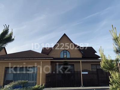 Отдельный дом · 10 комнат · 680 м² · 10 сот., ул. Мойылды 38/8 за 90 млн 〒 в Жибек Жолы