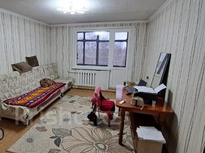 3-комнатная квартира · 60 м² · 6/6 этаж, Бажова 542 за 18.7 млн 〒 в Усть-Каменогорске