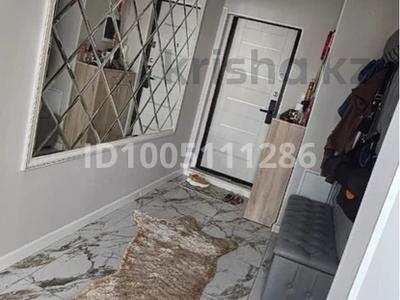 5-комнатная квартира · 117 м² · 5/5 этаж, Мусы Баймуханова 2 за 38 млн 〒 в Атырау, мкр Привокзальный-5