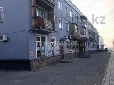 3-комнатная квартира · 59 м² · 2/3 этаж, Сатпаева 95 за 90 000 〒 в Жезказгане