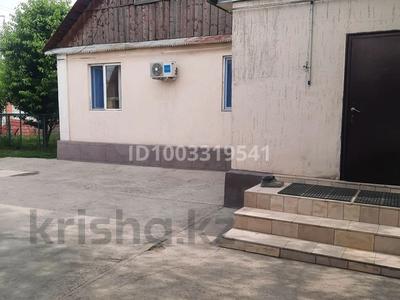 Отдельный дом · 7 комнат · 1100 м² · 10 сот., Асан қайғы жырау 29 а — Катаева за 50 млн 〒 в Кенена Азербаева (Покровка)