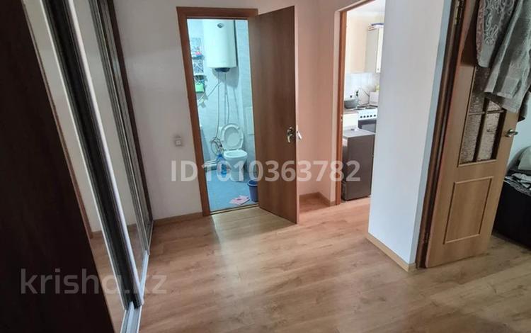 1-комнатная квартира · 40.8 м² · 4/5 этаж, мкр Пригородный, кабанбай батыра 105/1 за 20 млн ₸ в Астане, Есильский р-н — фото 2
