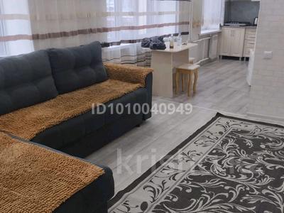 2-комнатная квартира · 42 м² · 4/5 этаж, Ауэзова 102 — Сакена сейфулина за 150 000 〒 в Щучинске