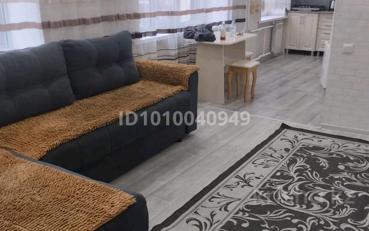 2-комнатная квартира · 42 м² · 4/5 этаж, Ауэзова 102 — Сакена сейфулина за 150 000 〒 в Щучинске — фото 2