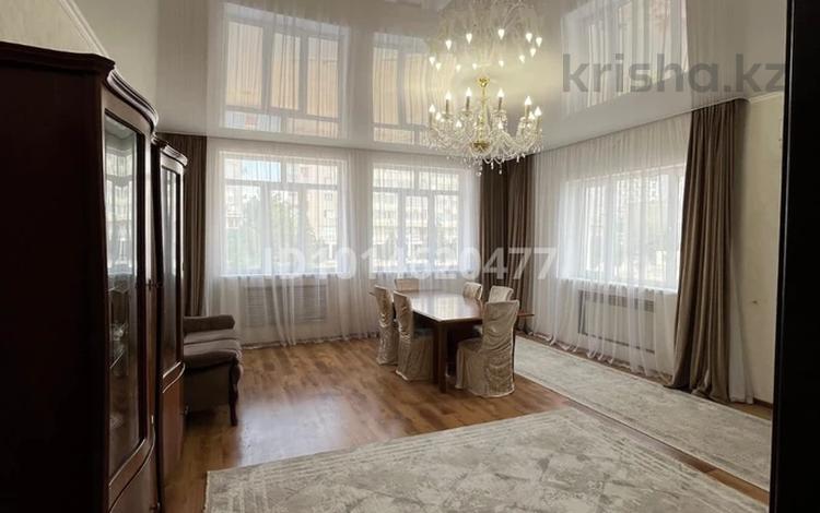 4-бөлмелі пәтер · 150 м² · 4/5 қабат, 15-ш/а. 41б, бағасы: 270 000 ₸ в Актау, 15-й мкр — фото 4