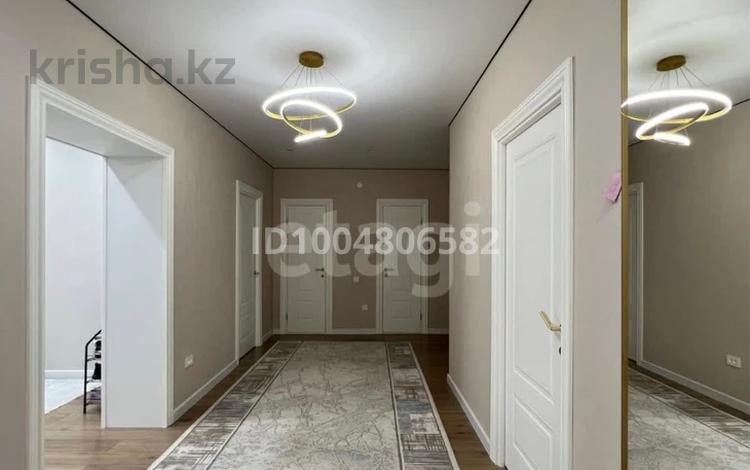 3-комнатная квартира · 100 м² · 6/9 этаж, Микрорайон Алтын Орда 101 Б — Мустафа Шокай за 42.5 млн ₸ в Актобе — фото 2