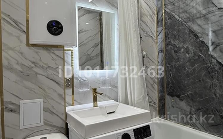 2-бөлмелі пәтер · 43.8 м² · 1/5 қабат, Автодорожная 10, бағасы: 16 млн ₸ в Семее — фото 2