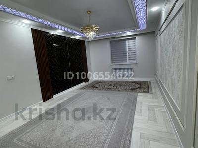 2-комнатная квартира · 70 м² · 1/5 этаж, 38-й мкр 6 за 200 000 ₸ в Актау
