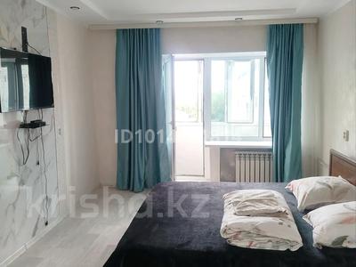 2-комнатная квартира · 50 м² · 5/5 этаж, Бульвар Абая 29 — Центральный рынок Айгыз за 15 000 ₸ в 