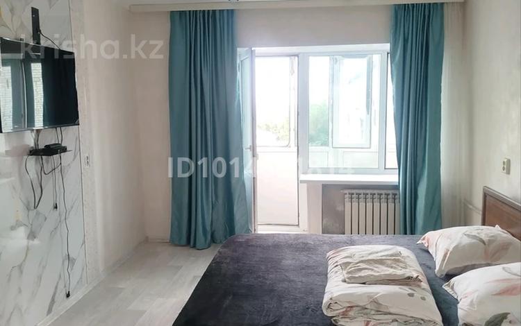 2-бөлмелі пәтер · 50 м² · 5/5 қабат, Бульвар Абая 29 — Центральный рынок Айгыз, бағасы: 15 000 ₸ в  — фото 8