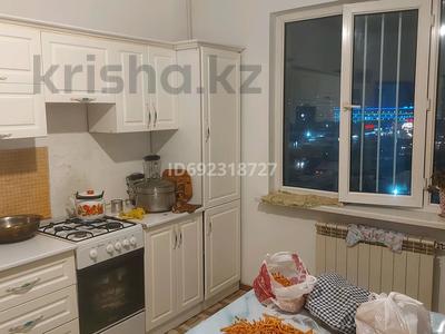 1 комната, 100 м², мкр Акбулак 129 — Райымбек-Момушулы за 65 000 〒 в Алматы, Алатауский р-н