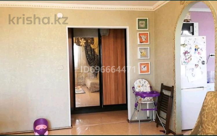 3-комнатная квартира · 65 м² · 6/9 этаж, мкр Омега, Украинская 4 — Есенжанова за 21 млн ₸ в Уральске — фото 2