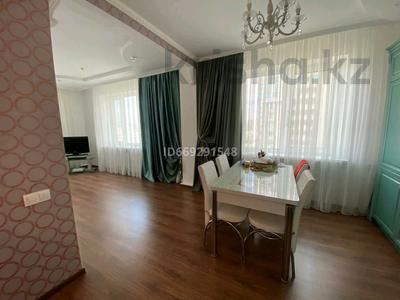 2-бөлмелі пәтер · 74.5 м² · 10/18 қабат, Комсомольский ш/а., Кабанбай батыра 11, бағасы: 300 000 ₸ в Астане, Есильский р-н