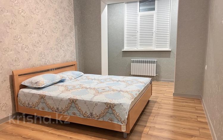 2-бөлмелі пәтер, 78 м², 5/9 қабат ай сайын, 19-й мкр 27, бағасы: 250 000 〒 в Актау, 19-й мкр — фото 2