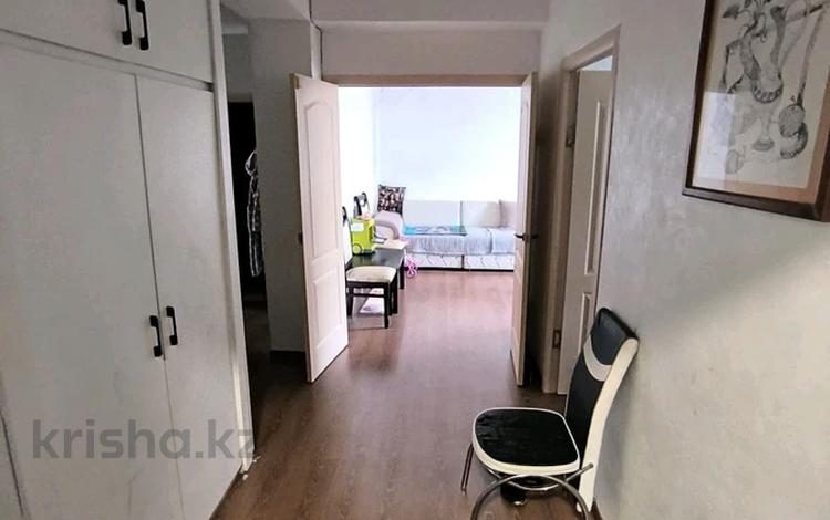 2-комнатная квартира · 60 м² · 2/5 этаж, 6мкр за 25.5 млн 〒 в Талдыкоргане, мкр Болашак — фото 2