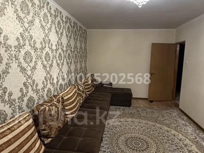 2-комнатная квартира · 52 м² · 4/5 этаж, 12-й микрорайон, 12-шағынаудан. Уалиханов 219б 219б — Алатау базарына қарама қарсы бетте. Қазақ-Түрік саябағында за 200 000 ₸ в Шымкенте, Енбекшинский р-н