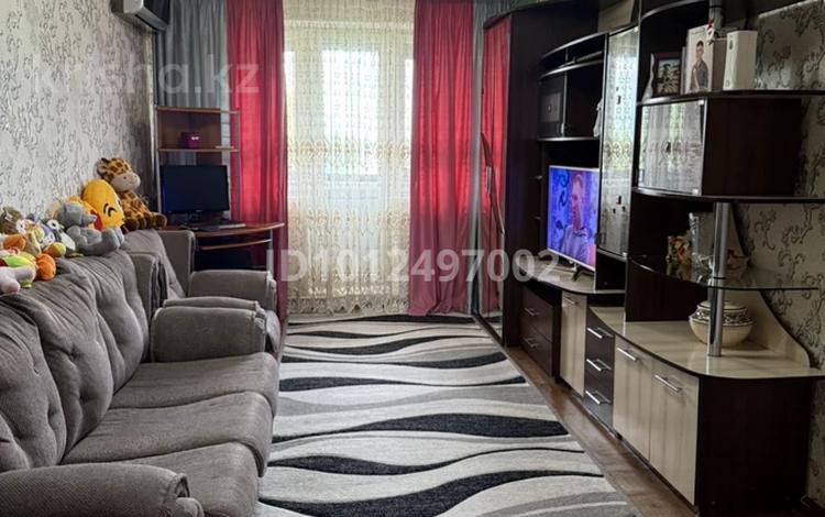 2-комнатная квартира · 46 м² · 5/5 этаж, мкр Каратау 11 за 13 млн ₸ в Таразе — фото 2