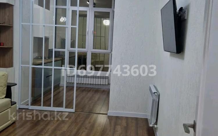 2-бөлмелі пәтер · 60 м² · 3/10 қабат, мкр. Алтын орда 40В — ГМ Дина, Летное училище, бағасы: 240 000 ₸ в Актобе — фото 2