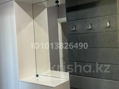 2-комнатная квартира · 70 м² · 3/17 этаж, мкр Юго-Восток, Бауыржана Момышулы — Трехлистник за 35 млн ₸ в Караганде, Казыбек би р-н