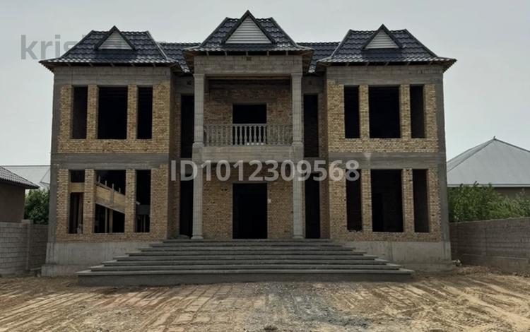 Жеке үй · 10 бөлме · 550 м² · 8 жүзд., Естай Ақын көш. 84, бағасы: 60 млн ₸ в Шымкенте, Каратауский р-н — фото 2