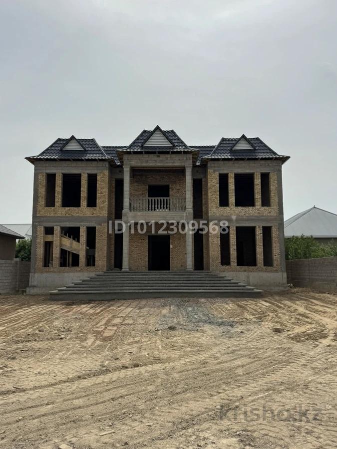 Отдельный дом · 10 комнат · 550 м² · 8 сот.