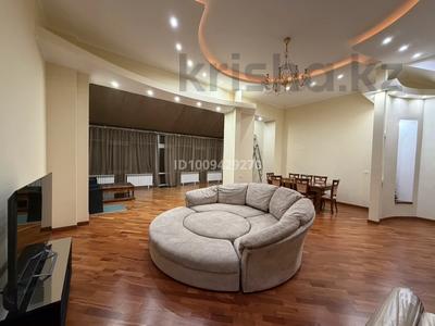 4-комнатная квартира · 450 м², Самал-3 27/2 за 2 млн ₸ в Алматы, Медеуский р-н