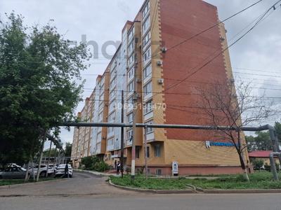 3-комнатная квартира · 86 м² · 10/10 этаж, Курмангазы 198 — Расположен рядом с стадионом Акжайык , Центр Крови, Кафе Шашлыков за 33 млн ₸ в Уральске