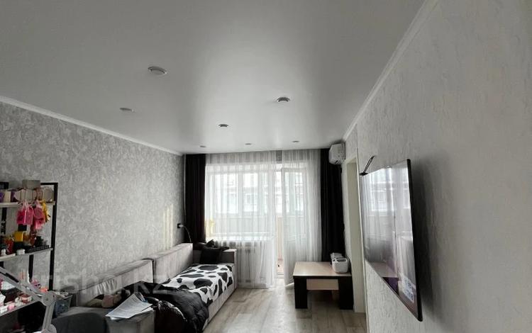 3-комнатная квартира · 61 м² · 5/5 этаж, Момышулы 9 за 33 млн 〒 в Семее — фото 10