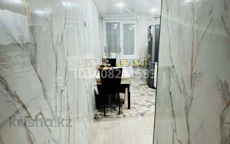 3-бөлмелі пәтер · 69.9 м² · 6/9 қабат, 5-й микрорайон 6, бағасы: 20 млн ₸ в Риддере — фото 2